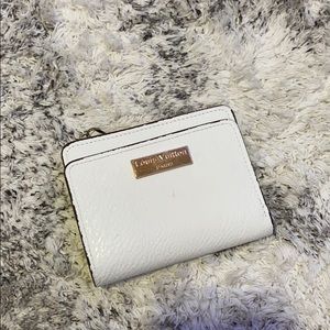 Fo Louis Vuitton wallet
